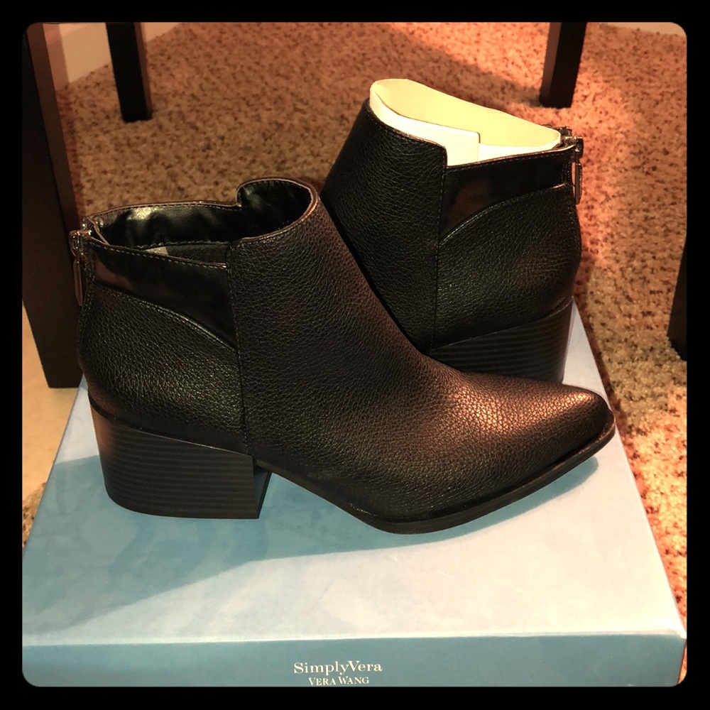 Simply Vera Black Boots